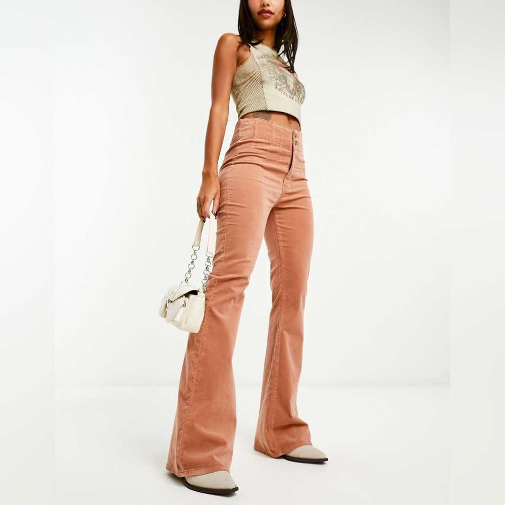 🌻🆕FREE PEOPLE We The Free Jayde Cord Flare Jeans-Sunburn Color - Picture 3 of 16